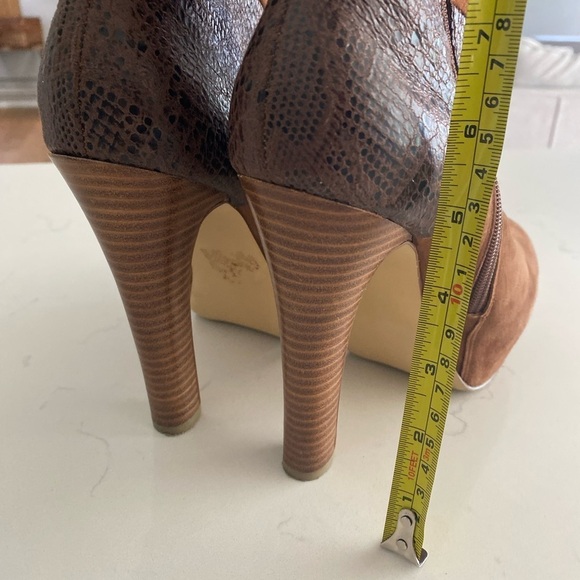 Y2K Bakers Womens Platform Booties Size 9 Brown Snakeskin 5" Heel Fall Shoe - Picture 7 of 8